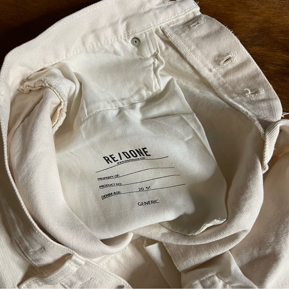 Redone Originals 90s Low Slung Short in Vintage White - Picture 7 of 11